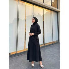 Miostil Aller Yandan Aksesuarlı Elbise-Siyah