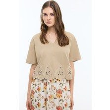ROMAN V Yaka Embrode Nakışlı T-Shirt Kahve YY023835_005