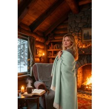 Doğal Yün Tv & Koltuk Battaniyesi – Balıksırtı Desen | Mint Yeşil | El Yapımı Saçaklı