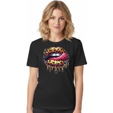 Texrium Kadın Beyaz -Siyah Leopar Desenli Parlak Dudak Baskılı Regular Kesim Premium T-Shirt