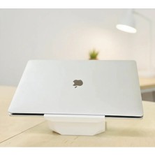 MacBook Stand Desteksiz Tasarım – Air & Pro Uyumlu