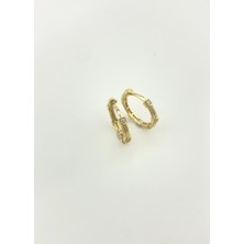 Onseva Kuyumculuk 14 Ayar Altın Çizgi Çizgi Taşlı Halka Küpe