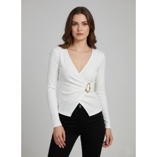 Mersi Ortadan Kopcalı Beyaz Bluz