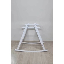 Babycom Beyaz Ahşap Beşik Standı Ergonomik Yapı ile Güvenli ve Rahat Uyku Deneyimi Sunar