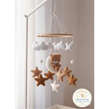 Trend Metfiq Decoration El Yapımı Keçe Uyuyan Ayıcık ve Ay Dede Bebek Dönencesi Ahşap Kasnaklı Montessori Bebek Odası Dekora