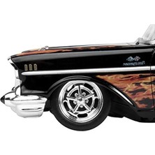 MarkEntegra 1957 Chevy Bel Air Modeli - Çok Renkli Plastik Model Kiti