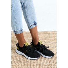 Tonny Black Spor Ayakkabı Suni Deri Kaydırmaz Taban ile Günlük Kullanıma Uygun 40 Numaralı