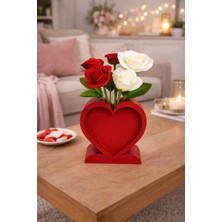 Cenikli Kalp Tasarımlı Dekoratif Vazo