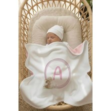 Messido Plus Çift Taraflı - Interlok Bebek Battaniyesi 80X80CM - Çemberde Sevimli Tavşan Harf Serisi - A Harfi