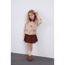 Kr Kids Butik Kız Çocuk Bej Kelebek Desenli Sweatshirt Kahverengi Pileli Etek Takım – Şık Günlük Kombin