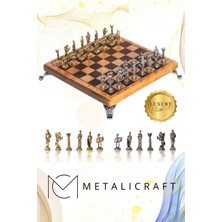 Metalicraft MC102 Satranç Takımı 25X25CM - Bizans Figürlü Metal Taşlar – Gerçek Ağaç Tahta – El Yapımı – Hediyelik