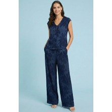 Guitar Dökümlü Lacivert Jakarlı Bluz