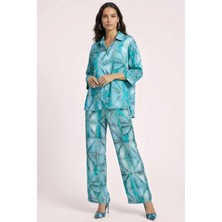 Guitar Dökümlü Turkuaz Saten Gömlek