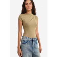 DeFacto Slim Fit Dar Kesim Asimetrik Çıtçıtlı Body F7297AX25AU