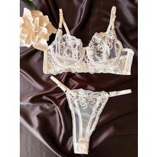 Beyaz Dantel Balenli Sütyen Takımı 90B