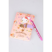 Hello Kitty Dekomus Ile Lisanslı Hello Kıtty Secret Garden Edıtıon A6 Kilitli Hatıra Defteri & 3D Figürlü Uçlu Kalem 0.7 mm 2'lisi
