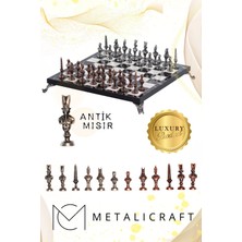 Metalicraft MC76 Antik Mısır Figürlü Metal Satranç Takımı - 30CM Mermer Desenli Tahta – El Yapımı Taşlar