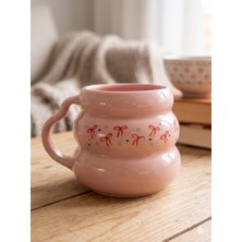 Palto Tasarım Kurdele Tasarımlı El Yapımı Krem Parlak Pembe Bubble Kupa - El Işçiliği Hediyelik Kupa