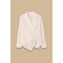 Seçil Kadın Pile Detaylı Kruvaze Gömlek - Beyaz