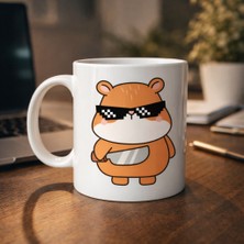 Popüler Sepet Cool Hamster Tasarımlı Porselen Kupa Model 81 – Eğlenceli, Karizmatik ve Enerji Dolu Kahve Kupası