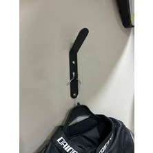 Hamza Motors Premium Metal Kask ve Ceket Askılığı – Modern Duvar Askı Sistemi