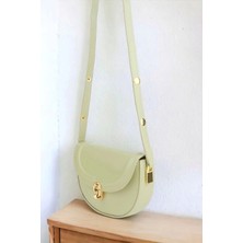 Glemix Jessie Mint Yeşili Kilit Kapama Kabartmalı Ayarlanabilir Askılı Kadın Omuz Çantası