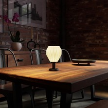 Ecosell Modern Geometrik Masa Lambası – Köşeli Tasarım Renkli | Mimar ve Mühendis Ofisi Dekoratif Aydınlatma