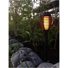 Indispensablely Solar Alev Efektli Bahçe Lambası