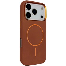 Fuchsia iPhone 17 Pro ile Uyumlu Luno Deri Magneticsafe Kapak - Kahverengi