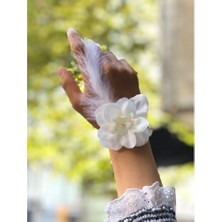 Similar Bride To Be Gelin Bilekliği Tüy ve Inci Boncuk Beyaz Renkli Bekarlığa Veda Partisi Bilekliği 10 Ade