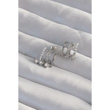 Nemere Pirinç Gümüş Renk Incili Çoklu Zirkon Taşlı Yarım Halka Küpe - TJ-BKP9316