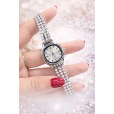 Gümüş Renk Taşlı Kadın Saat