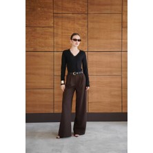 Cemo Kadın V Yaka Dantel Yaka Detaylı Uzun Kollu Fit Bluz