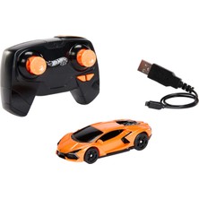Hot Wheels® Uzaktan Kumandalı 1:64 Ölçekli Lamborghini Revuelto HWW55 | Pille Çalışan Uzaktan Kumandalı ve Şarj Edilebilir Oyuncak Araba