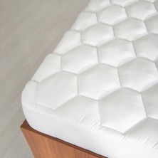Otello Beyaz Kapitone Fitted Uyku Pedi 140 x 200 cm Ekstra Dolgun Elyaf ile Yatak Konforu