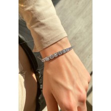 Spossy Silver Jewelry +A Kalite Zirkon Taşlı Küçükten Büyüğe Sıralı Pırlanta Kilit Su Yolu Bileklik