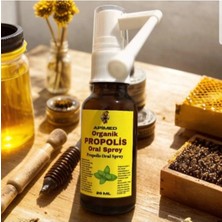 Apimed Propolis Oral Sprey 20 ml Bitkisel Yağ Karışımlı, Bal, Kekik, Nane ve Karanfil Yağlı Takviye Edici