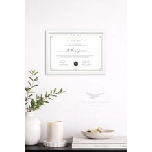 Raven Art Studio A4 - 21CM x 30CM Hafif  Arka Panel 300 Mikron Şeffaf Pleksiglas Düz Beyaz Fotoğraf Çerçevesi