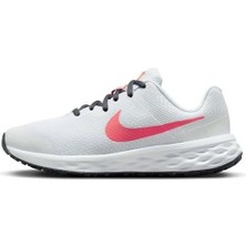 Nike Revolution 6 Road Running