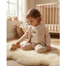 Babyrose Bayramlık Kız Çocuk Hırkalı 3’lü Takım – Bej Taş Detaylı Hırka, Bluz ve Pantolon Şık Çocuk Kombini