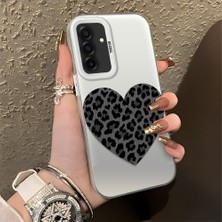 HONTINGA Samsung Galaxy A26 ile Uyumlu Kılıfı Silikon Kenar Sert Arka Düşüme Önleyici Basitlik Anti Düşme Kamera Korumali Leopar Kalp Desen Telefon Kılıfı Kadın ve Erkek Için Uygundur K1-0715