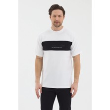 Werroni Erkek Beyaz Renk Siyah Parçalı Modern Tasarım T-Shirt