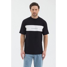 Werroni Erkek Siyah Renk Beyaz Parçalı Modern Tasarım T-Shirt