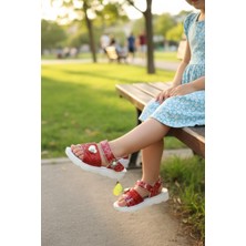 Enoch Kalp ve Inci Detaylı Kırmızı Işıltılı Dokulu Kız Çocuk Sandalet