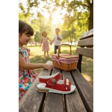 Enoch Inci Detaylı Kırmızı Fırfırlı Bant ve Işıltılı Dokulu Şık Çocuk Sandalet