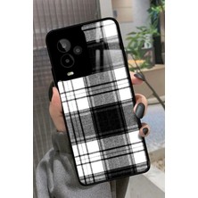 Snacase General Mobile Gm 24 Pro Uyumlu Siyah-Beyaz Kare Tasarımlı Parlak Silikon Kılıf