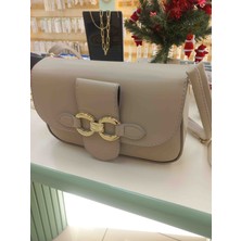 Kadın Kapaklı Çapraz Askılı Omuz Çantası