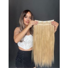 Özbience Kumral Sarı Röfleli Düz Yarımay Saç Modeli Şık ve Modern Görünüm