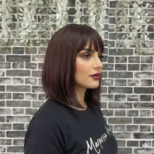 Özbience Kısa Küt Perçemli Fiber Sentetik Peruk, Şık ve Rahat Tasarım