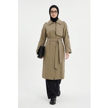 Armine Trend Gizli Düğmeli Belden Kuşaklı Kolu Toka Detaylı Trençkot Haki 26YT701